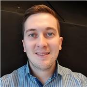 Soy profesor en educación especial con orientación en personas sordas e hipoacúsicas por lo que pedagógicamente puedo atender a las personas con discapacidad (tambien aquellos que requieren acceso a los contenidos mediante lengua de señas argentina) como